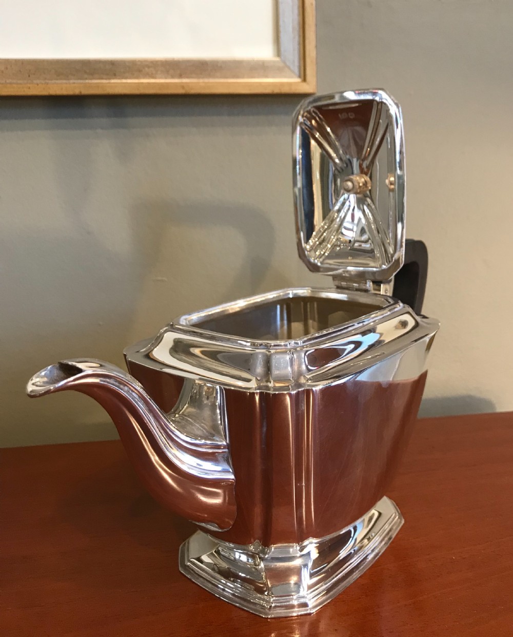 Silver Teapot, 577 grams View IV