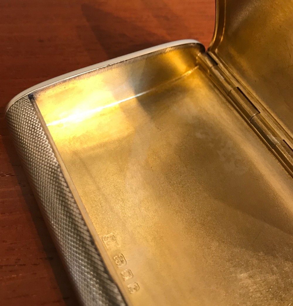 Stunning George V Silver Snuff Box by Sampson Mordan View III