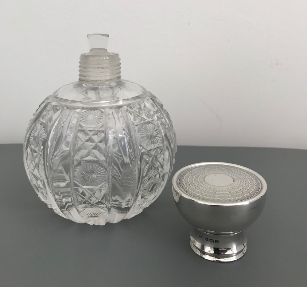 Large George V Silver and Cut Glass Perfume Bottle View V