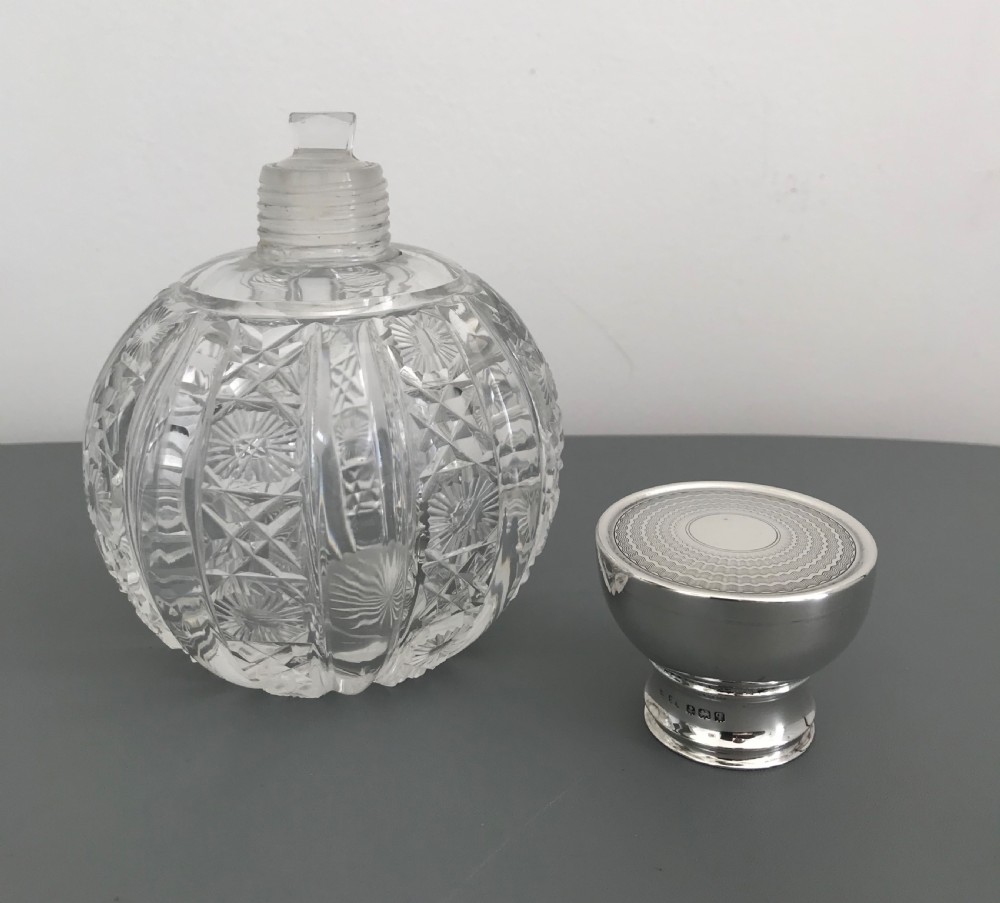 Large George V Silver and Cut Glass Perfume Bottle View IV