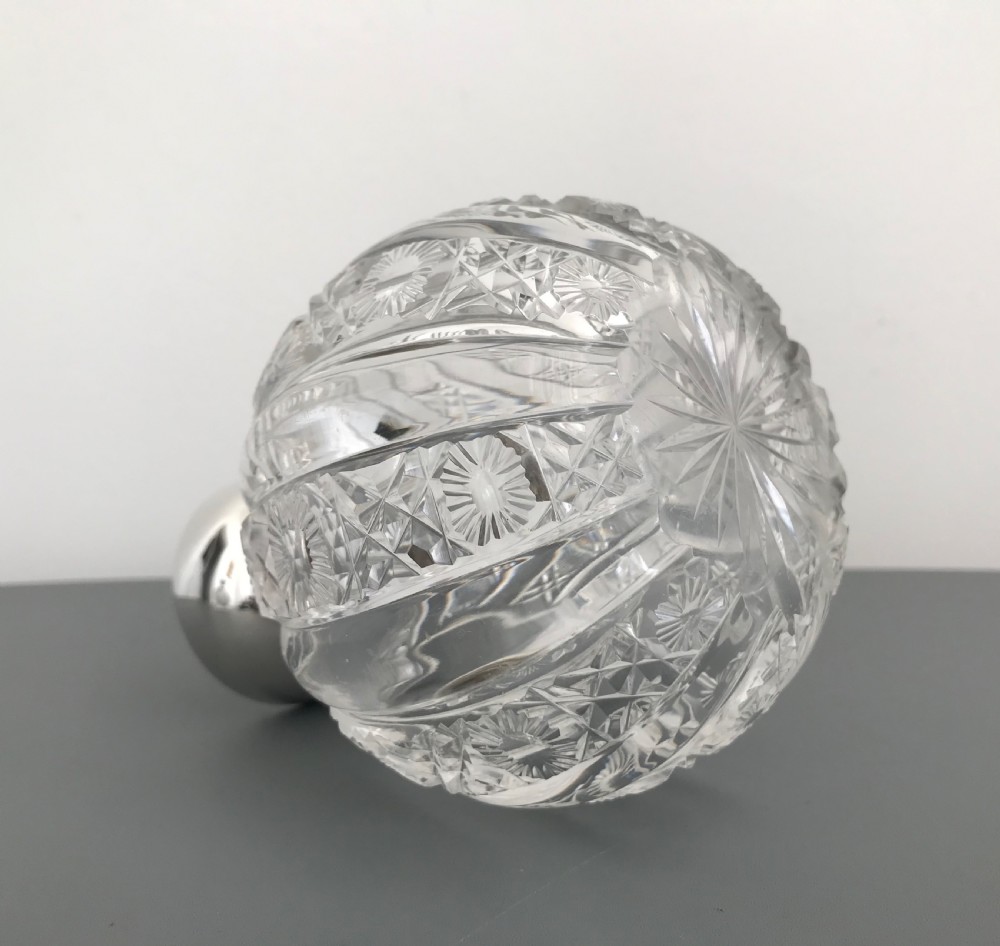 Large George V Silver and Cut Glass Perfume Bottle View VII