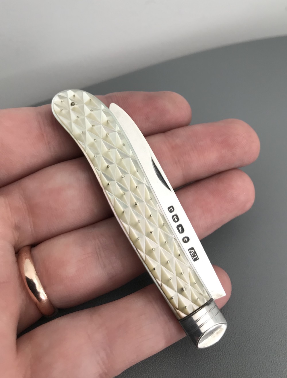 Stunning Victorian Silver & Mother of Pearl Fruit Knife