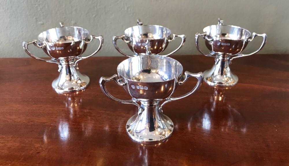 Set of Four Art Nouveau Silver Salts Cups in the form of Tygs View IV
