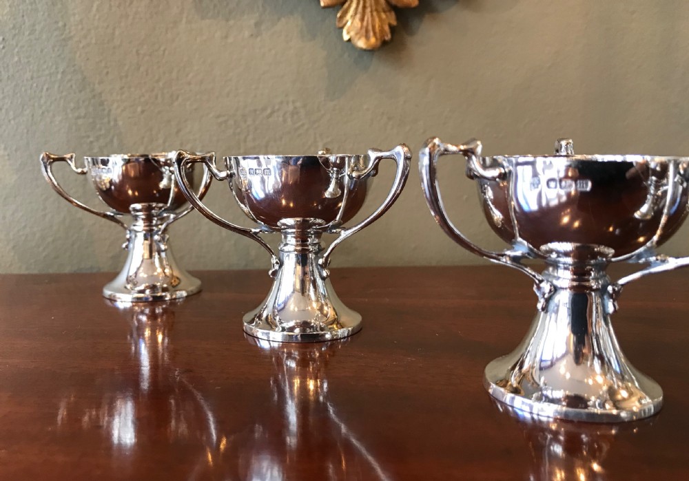 Set of Four Art Nouveau Silver Salts Cups in the form of Tygs View VI