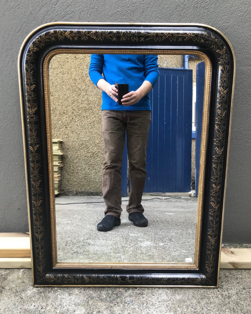 Attractive Victorian Ebonised and Gilt Mirror View V