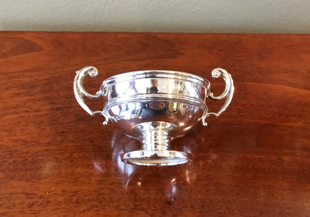 Miniature solid silver trophy, 1909 View IV