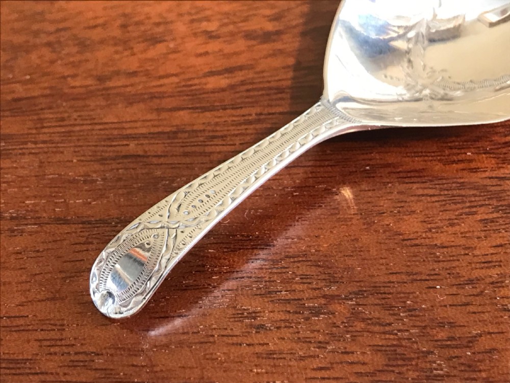 Quality George III silver caddy spoon, 1788 View II