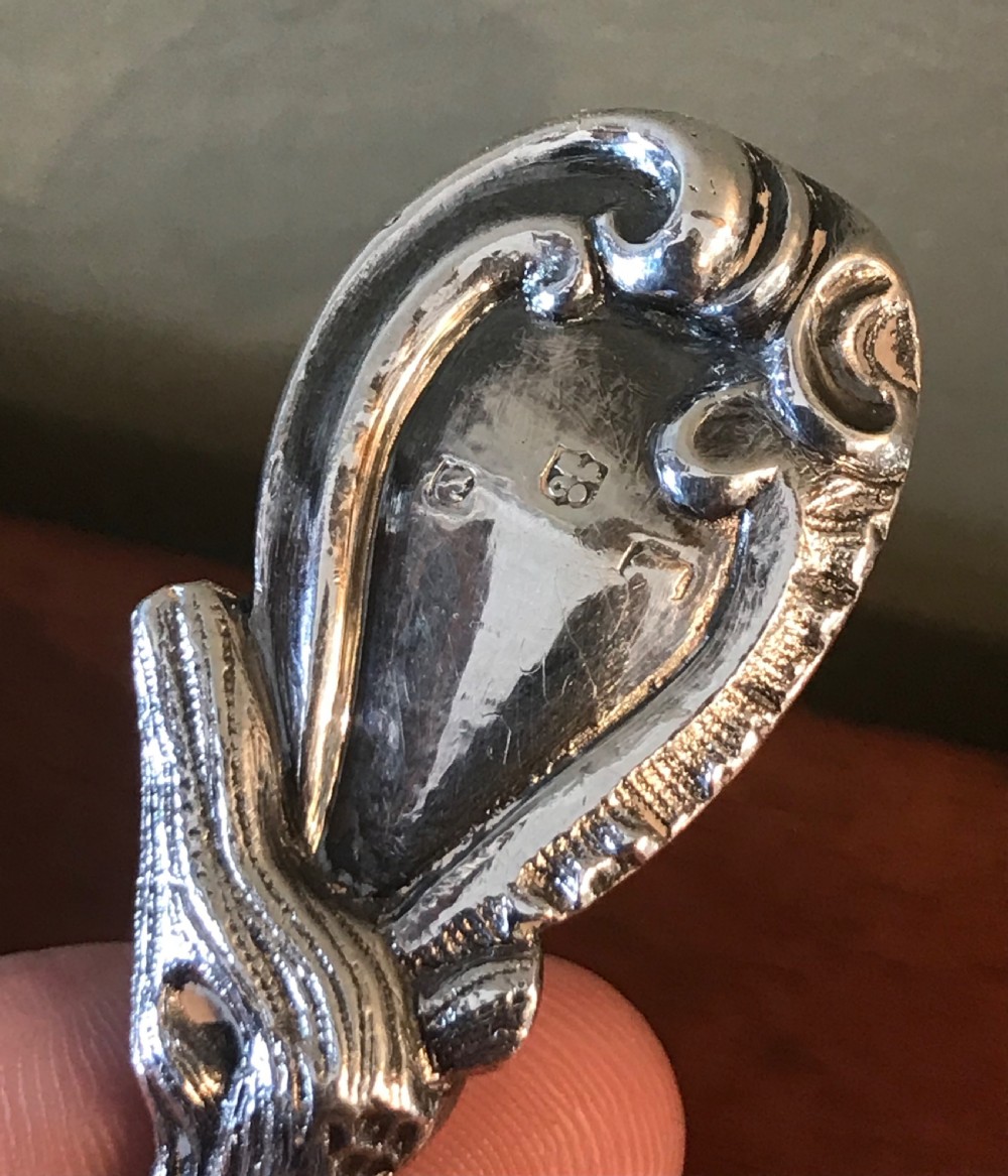 Stunning Elkington & Co Silver Plated Spoon View VIII