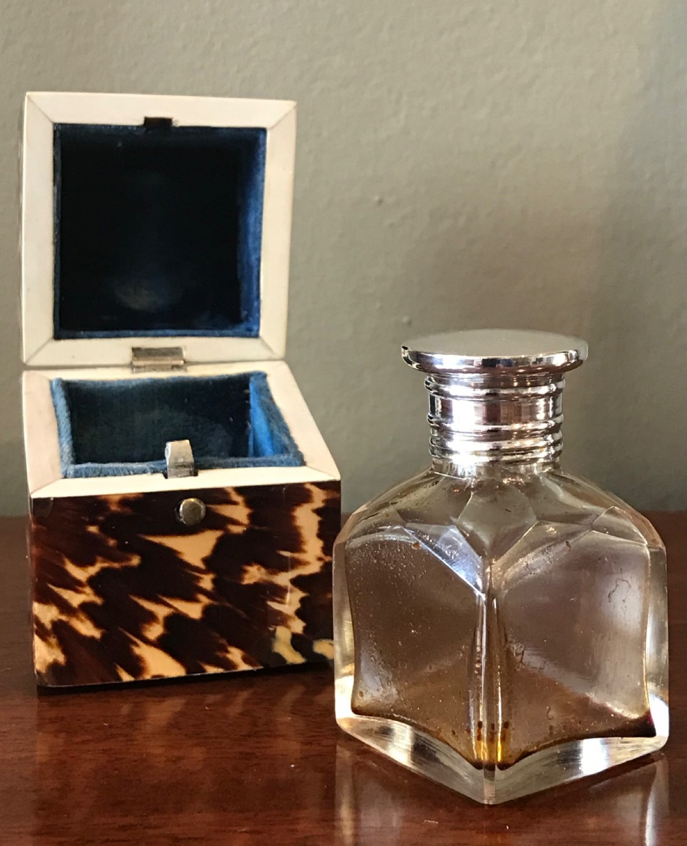 Stunning Early Victorian Tortoiseshell Box & Scent Bottle View III
