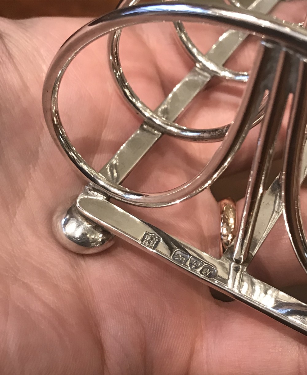 A good George V Solid Silver Toast Rack, Chester 1913 View VII