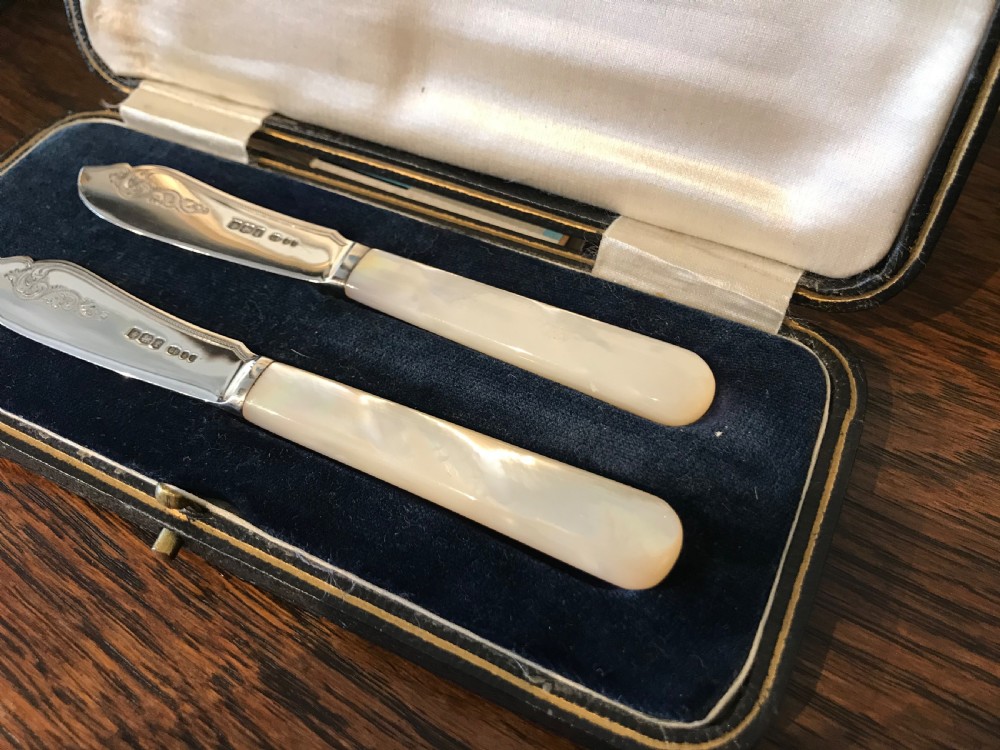 Pair of George V Silver Butter Knives View IV