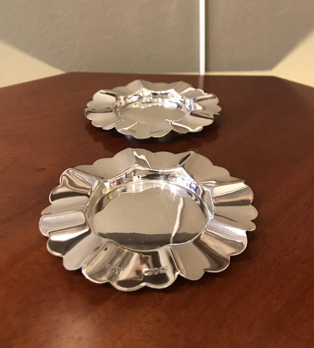Pair of Victorian Silver Trays by Hilliard & Thomason, 1894 View III
