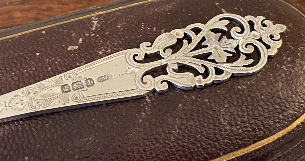 Edwardian Solid Silver Spoon, 1909 View V
