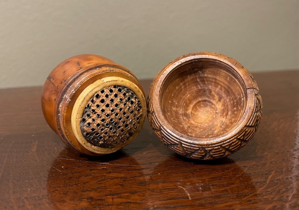 Georgian Coquilla Nutmeg Grater View VIII