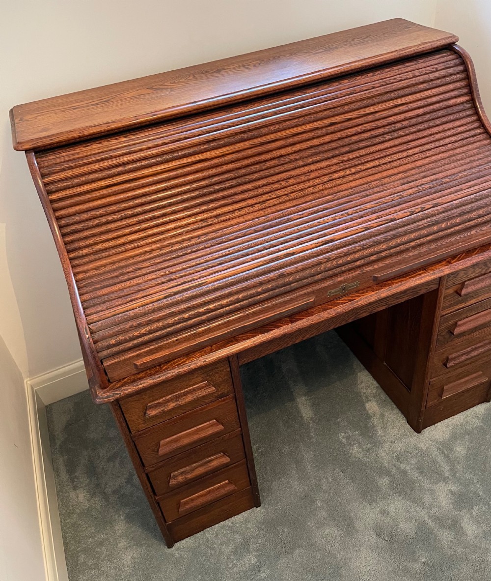 Quality Late Victorian Oak roll Top Desk View III