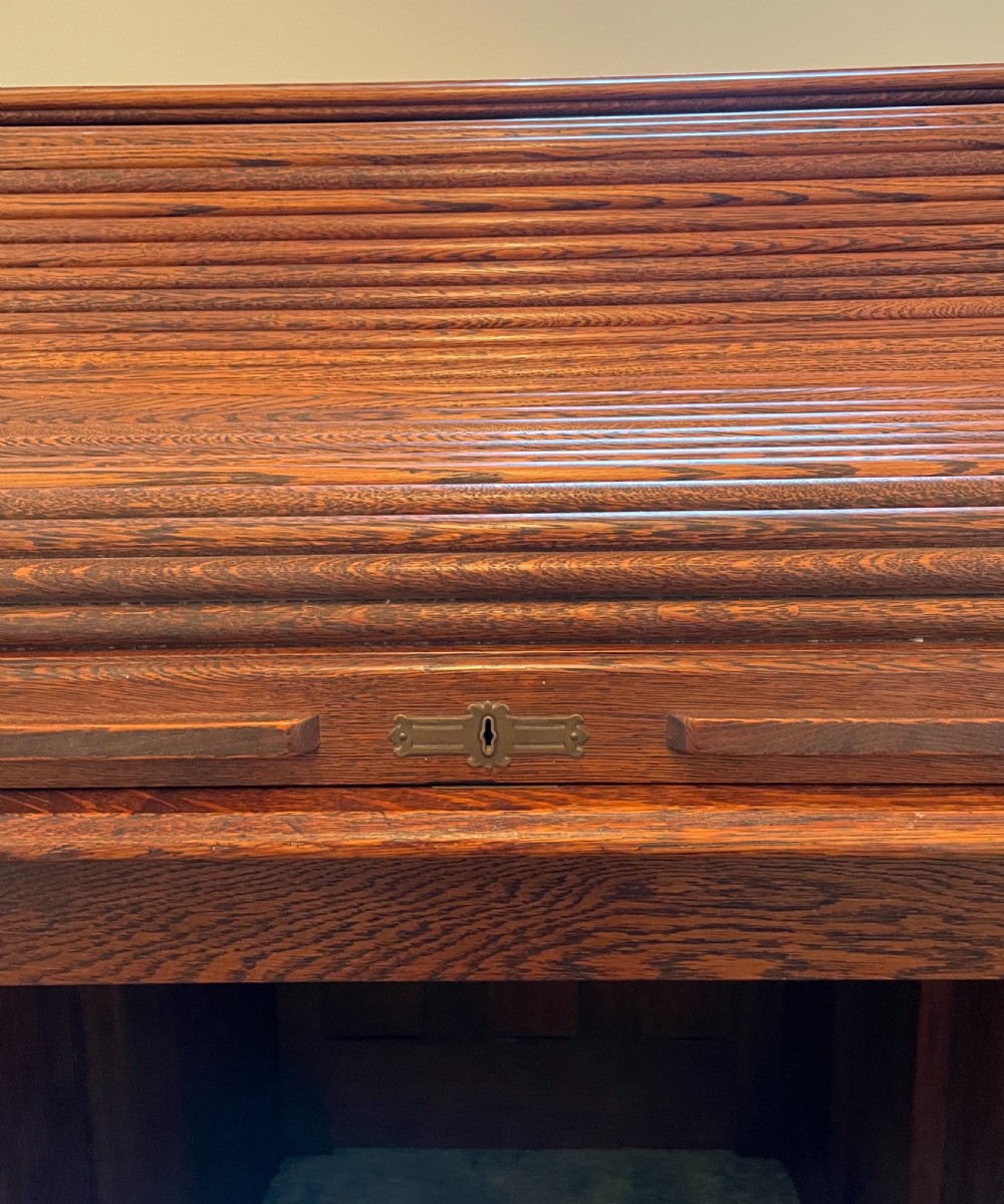 Quality Late Victorian Oak roll Top Desk View VI