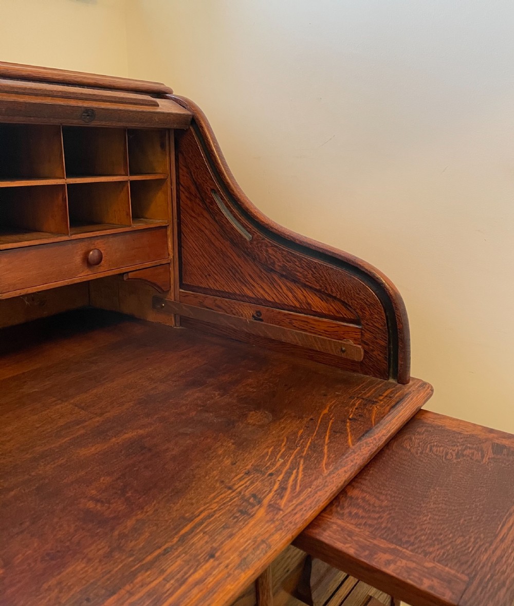 Quality Late Victorian Oak roll Top Desk View XIII