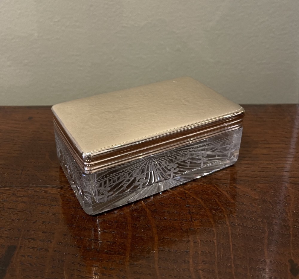 Stunning Victorian Silver Gilt and Glass Dressing Table Jar by Jenner and Knewstub View III