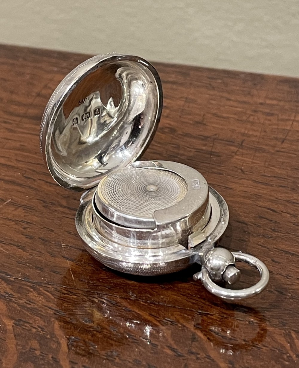 Late Victorian Silver Sovereign Case, 1900 View X