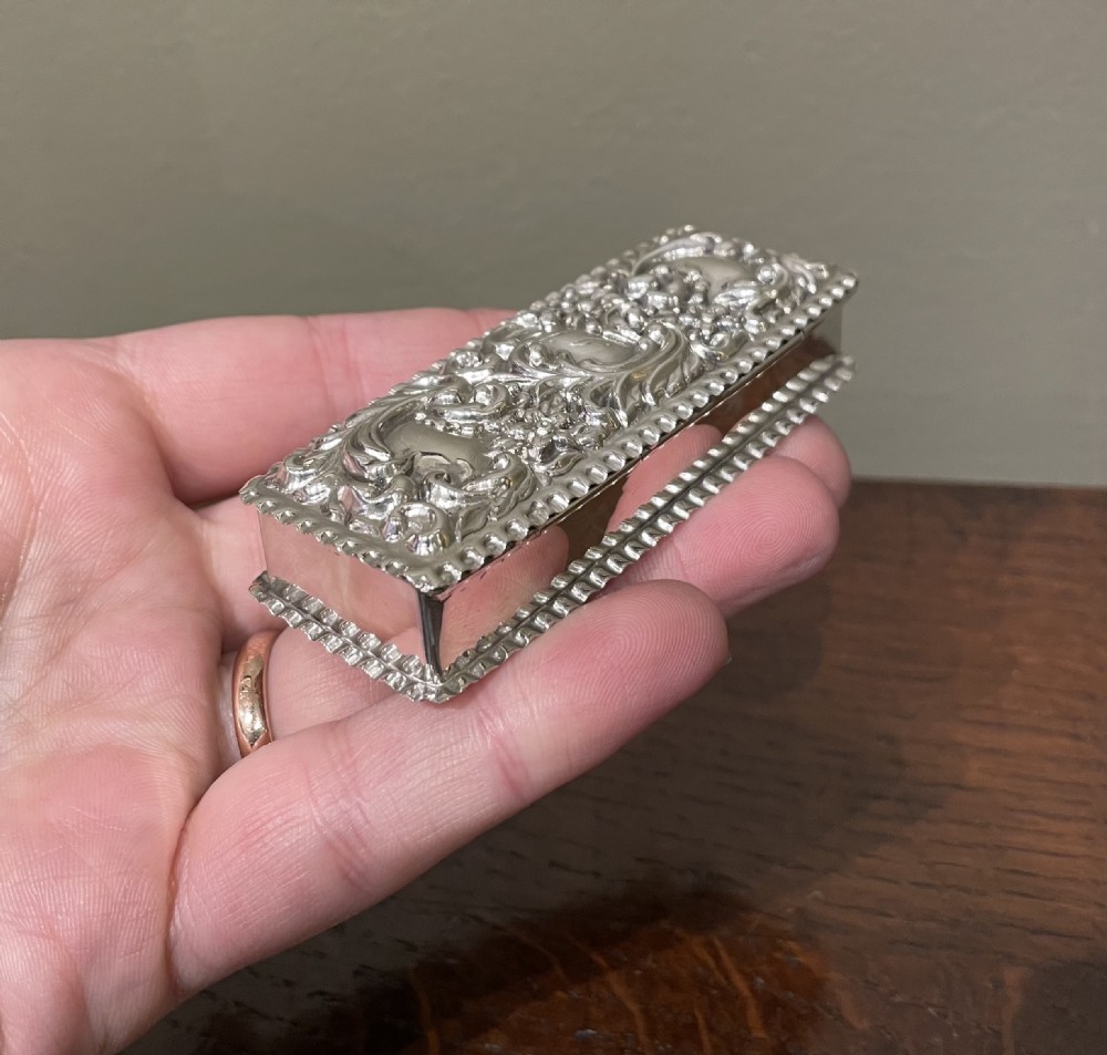 Very Pretty Victorian Silver Box, 1898  View II