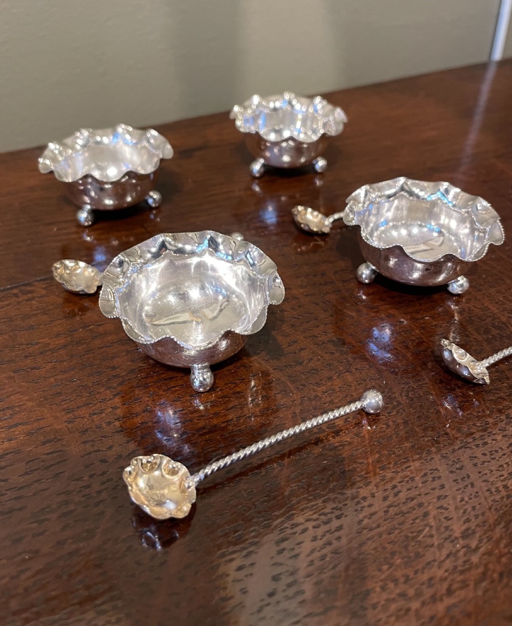 Set of Four Victorian Silver Salts & Spoons, Chester 1897 View VI