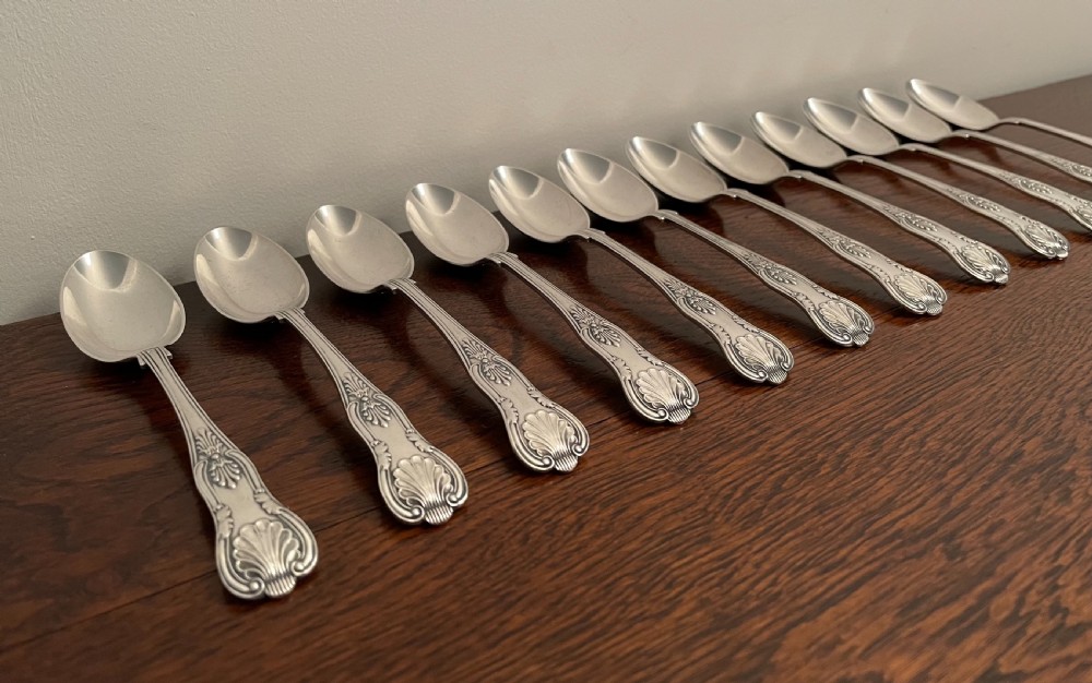 Good set of 12 Edwardian Solid Silver Teaspoons View III