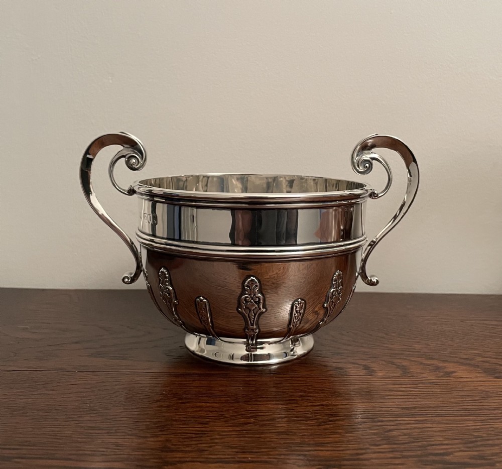 Quality Edwardian Four Piece Solid Silver Tea Service, 2,300 grams  View III
