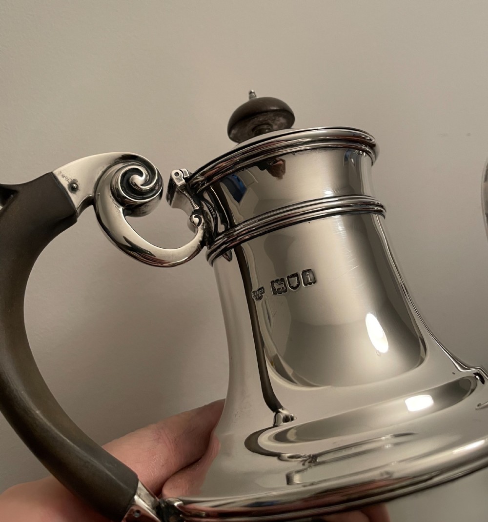 Quality Edwardian Four Piece Solid Silver Tea Service, 2,300 grams  View VII