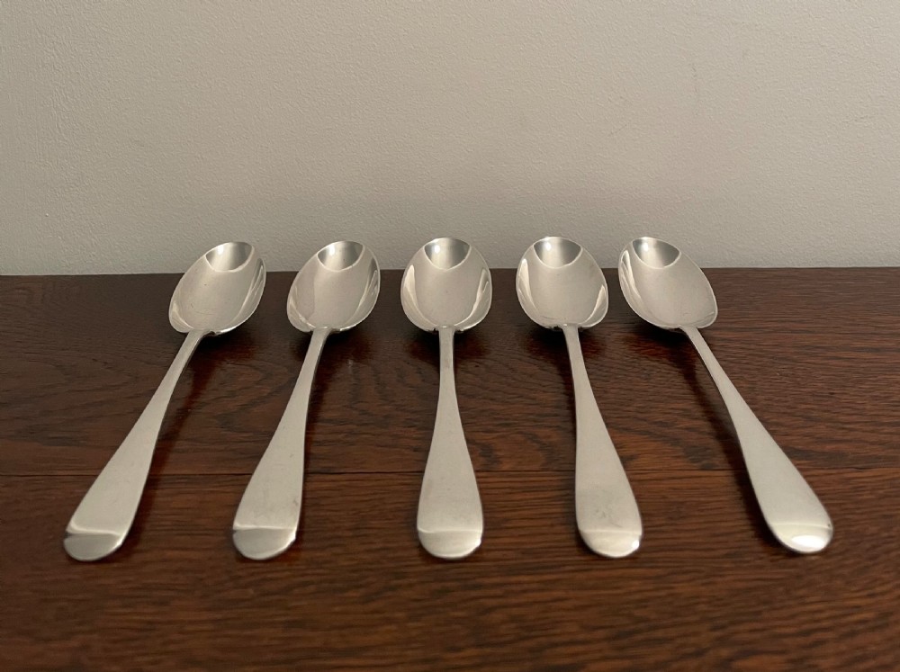 Quality Set of Five Victorian Silver Teaspoons, 1898 View II