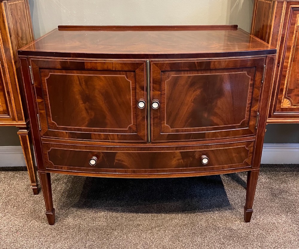Quality Edwardian Mahogany Bedroom Cupboard Chest by Maple & Co  View III