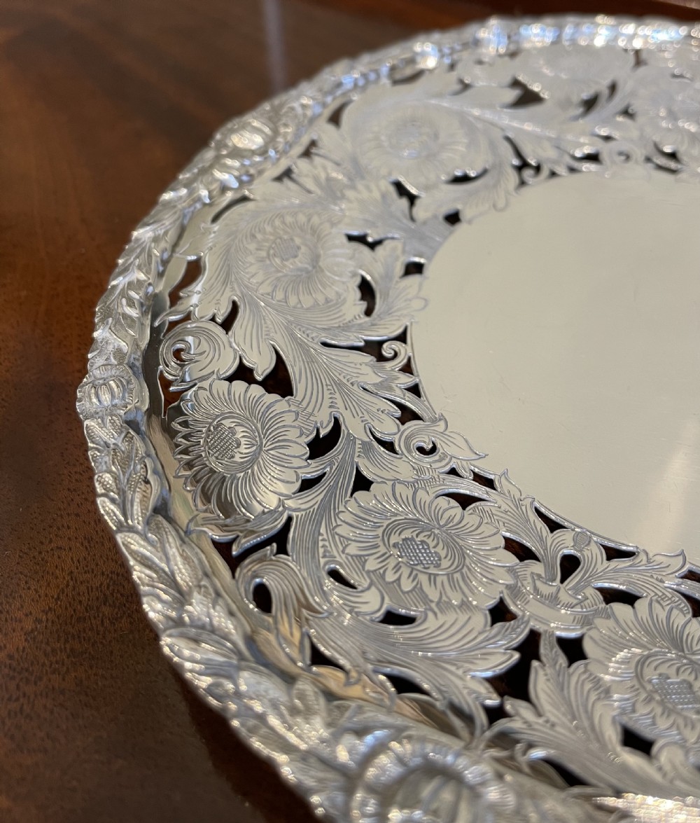 Superb Quality Cast Silver Dish By Walker & Hall View VIII