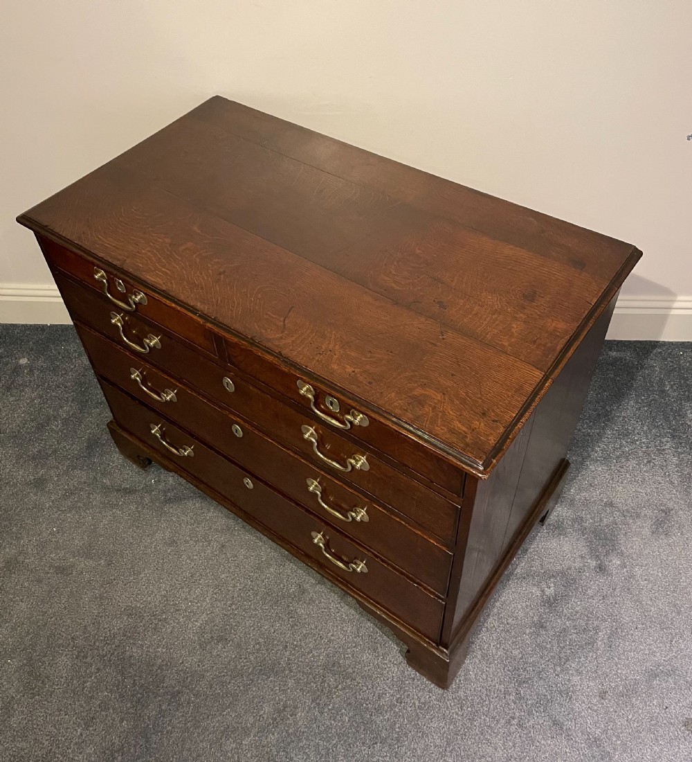 Small Proportioned George III Oak Chest of Drawers View V