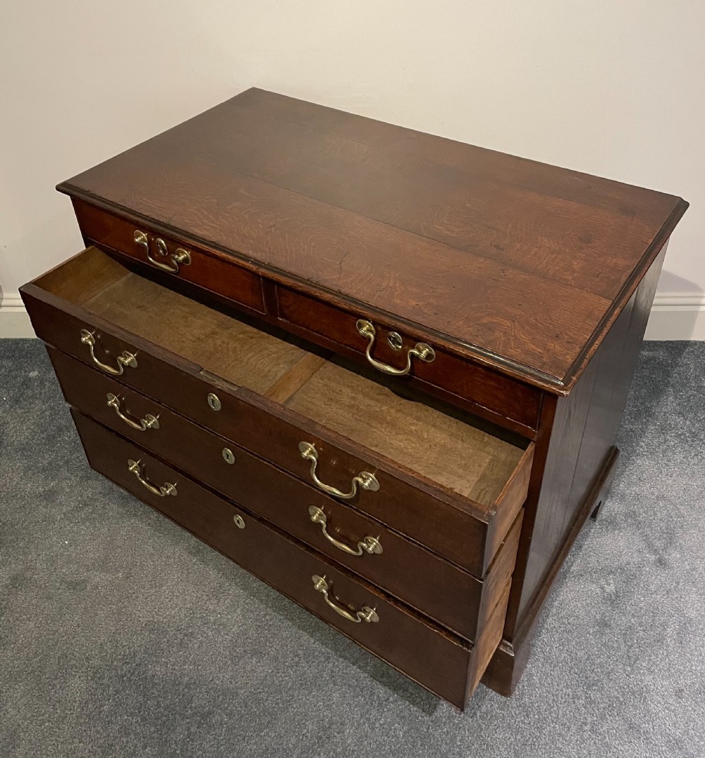Small Proportioned George III Oak Chest of Drawers View VII