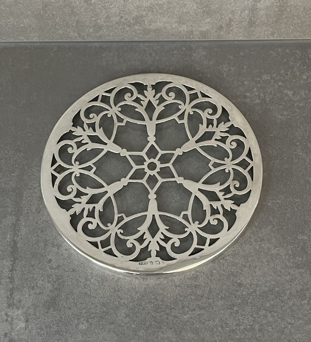 George V Silver Trivet Teapot Stand
