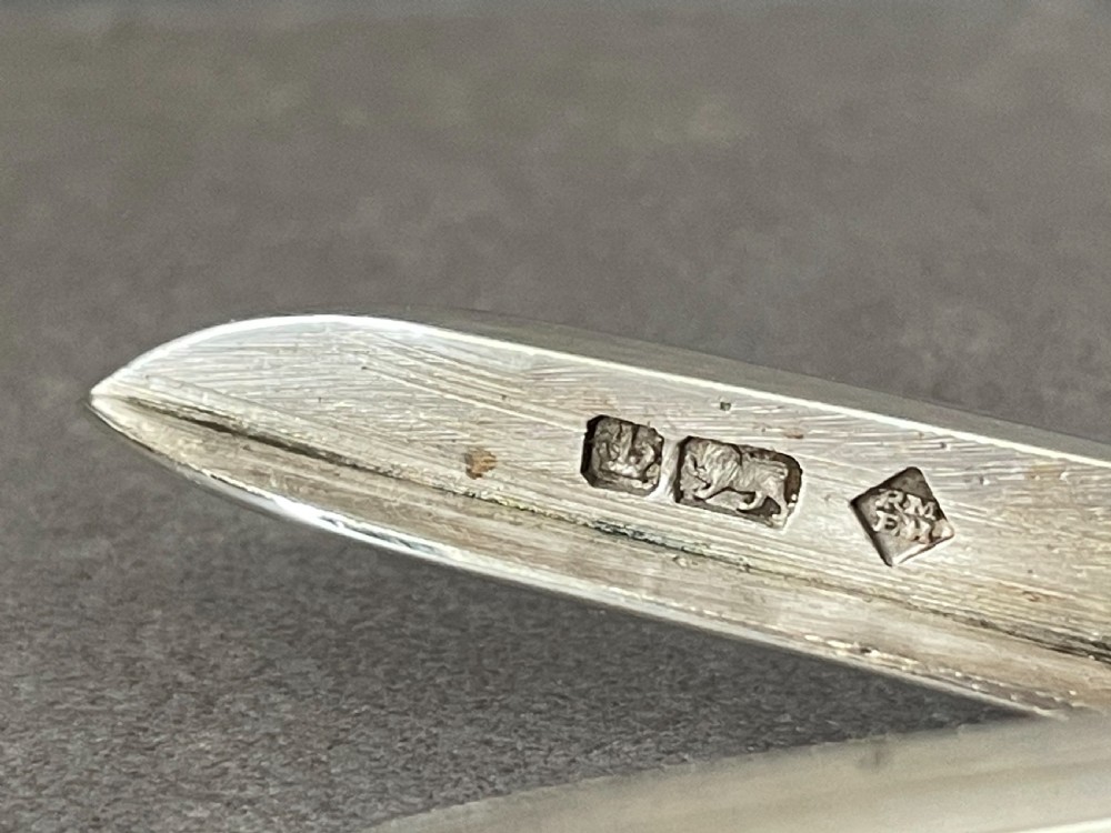 Pair Victorian Solid Silver Grape Scissors, 1882 View IX