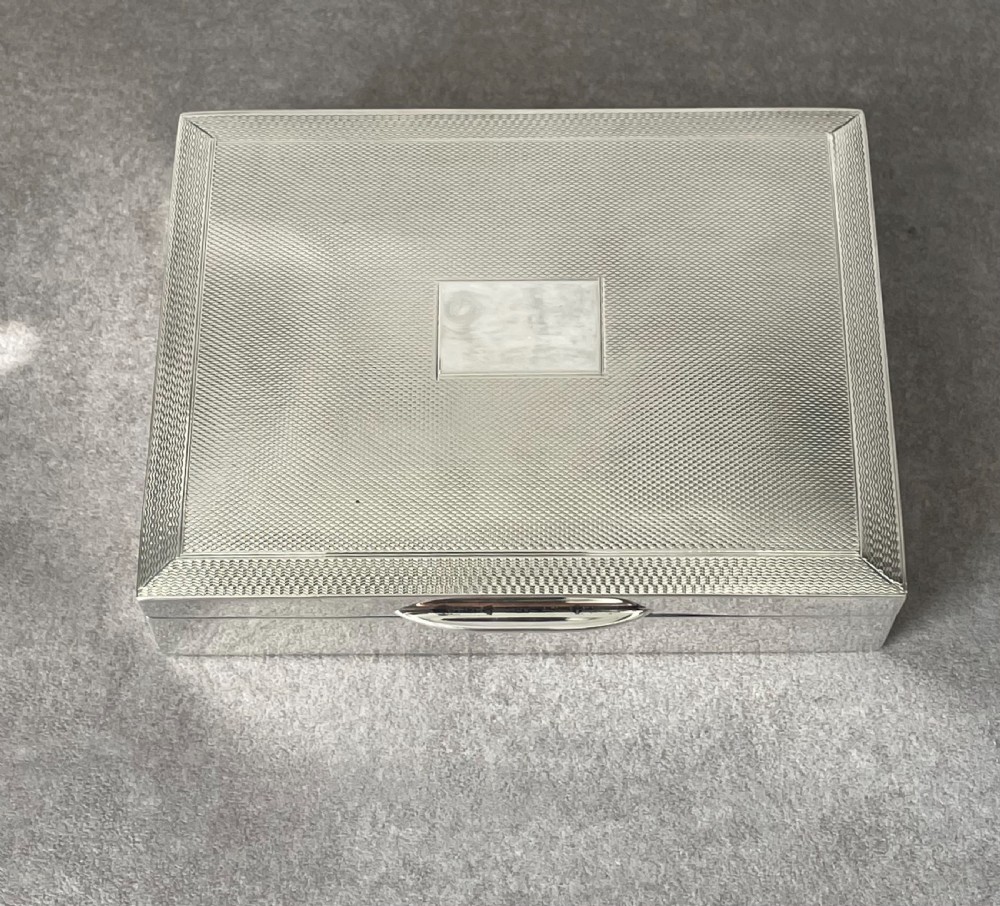 Solid silver table cigarette box View III