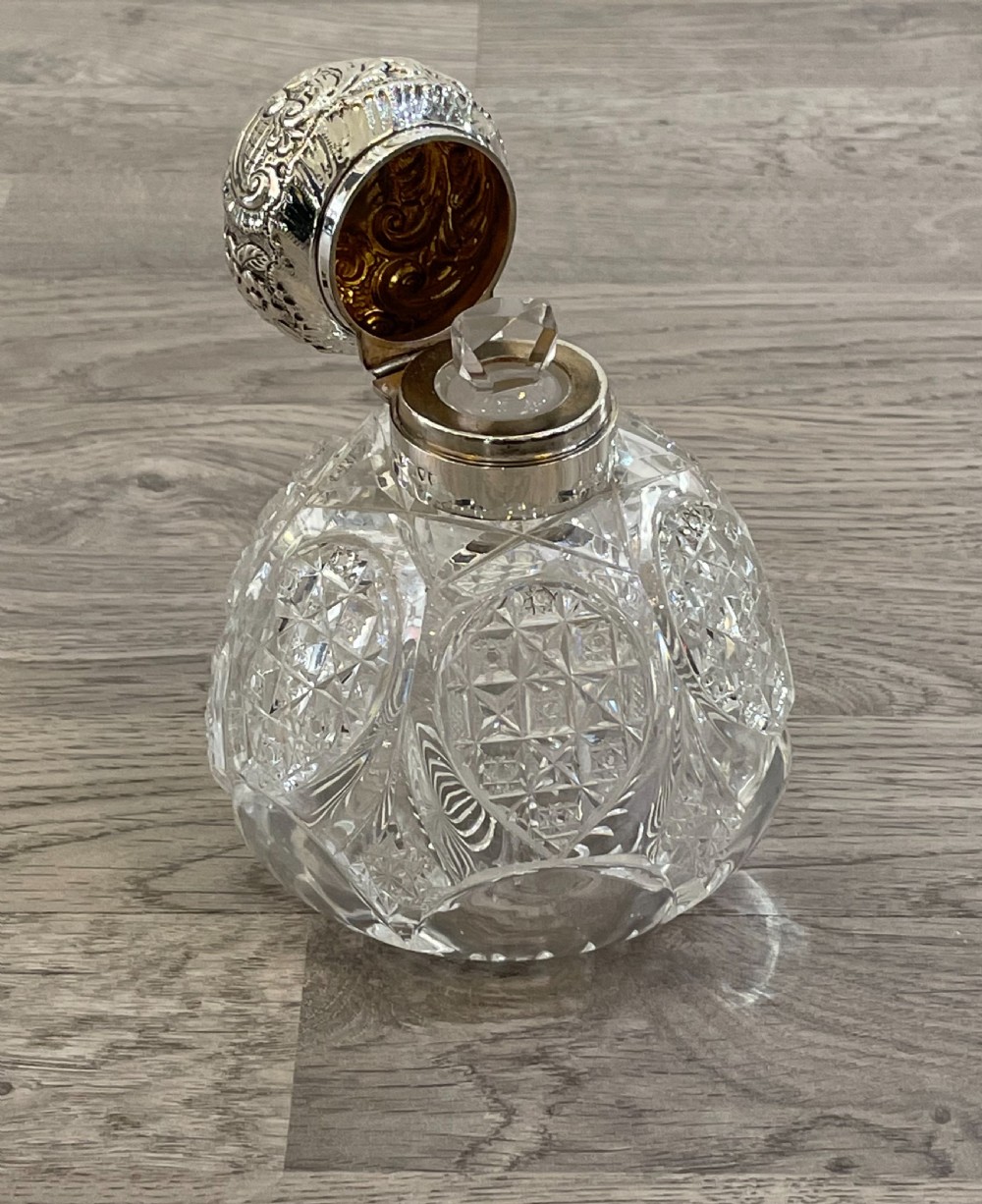 Victorian Silver Topped Scent Bottle, 1895 View II