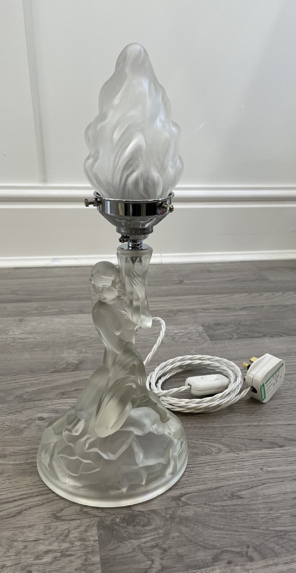 Art Deco Walthe & Sohne Glass Table Lamp