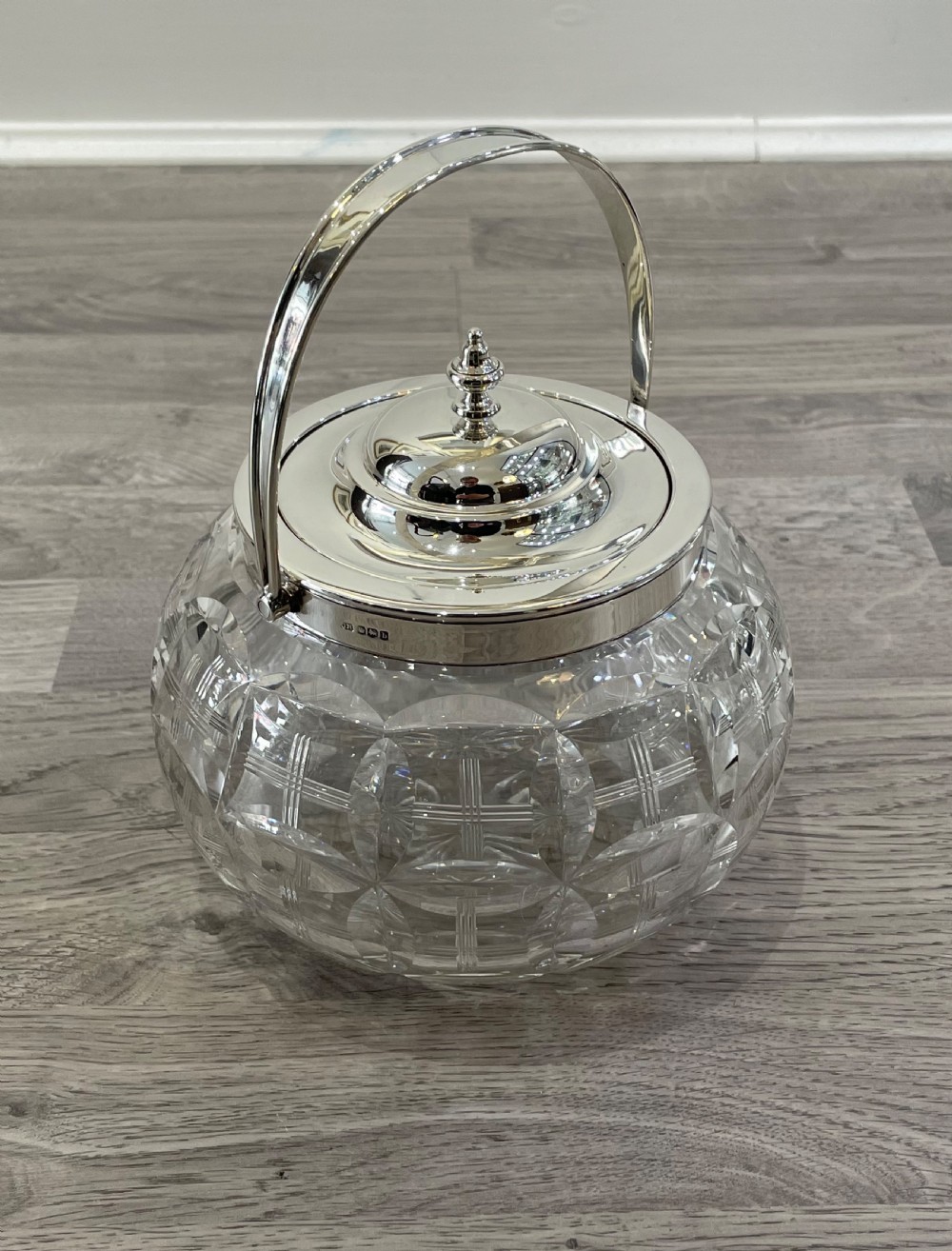 George V Solid Silver and Cut Glass Biscuit Barrel View VII