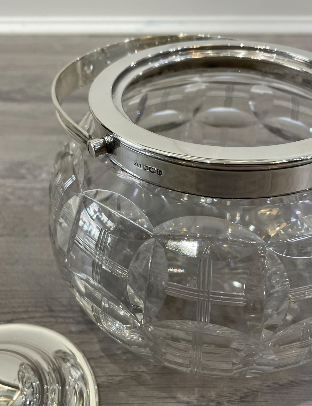 George V Solid Silver and Cut Glass Biscuit Barrel View XI