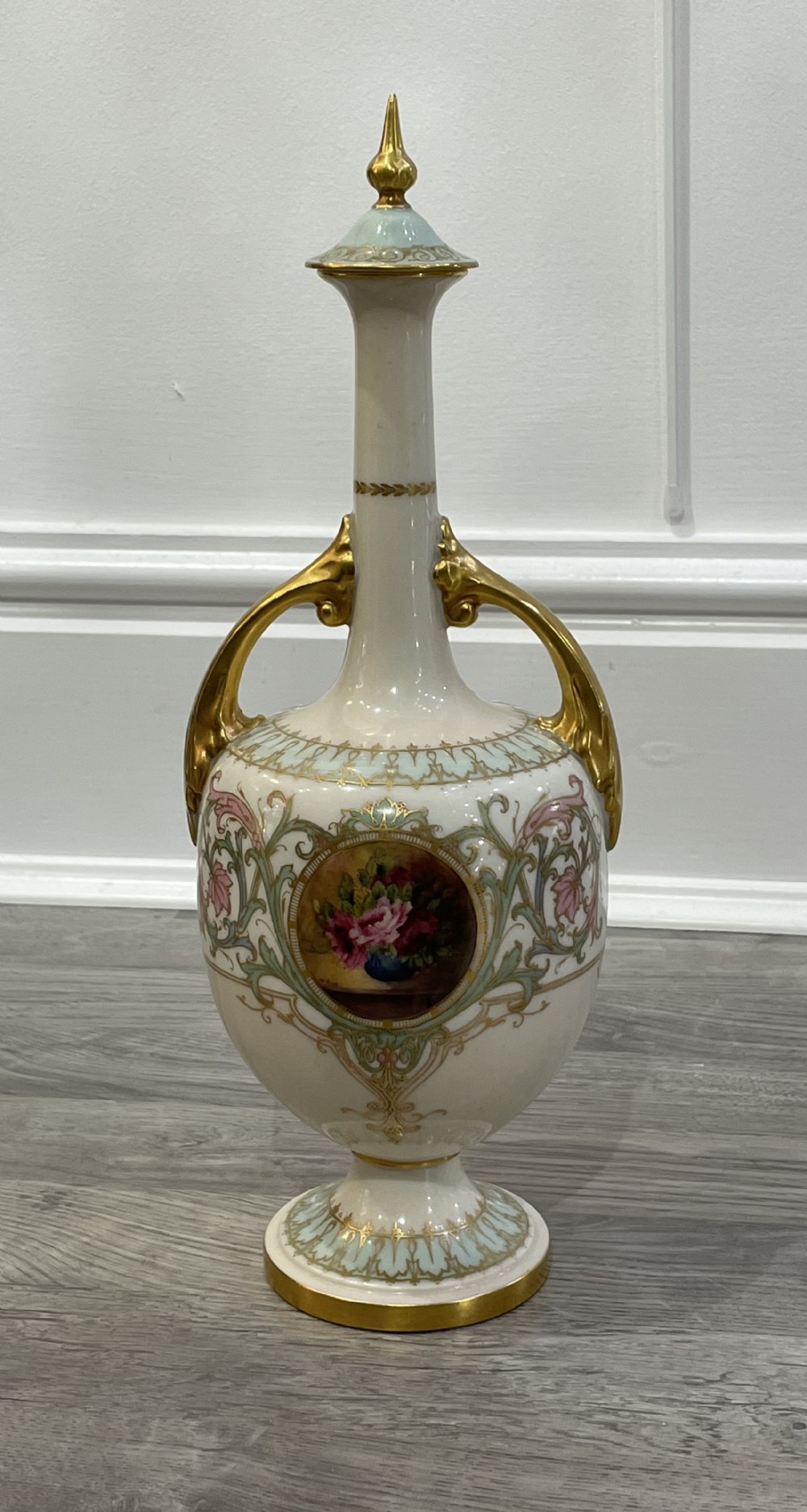 George V Royal Worcester Vase, 1921