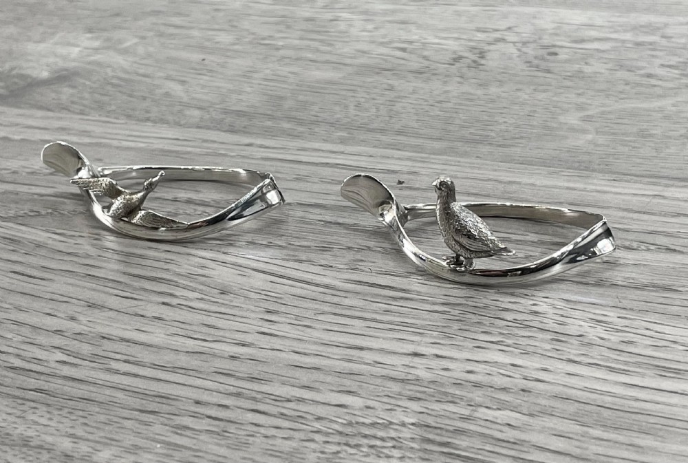 Unusual Pair of George V Silver Wishbobe Napkin Rings View VI