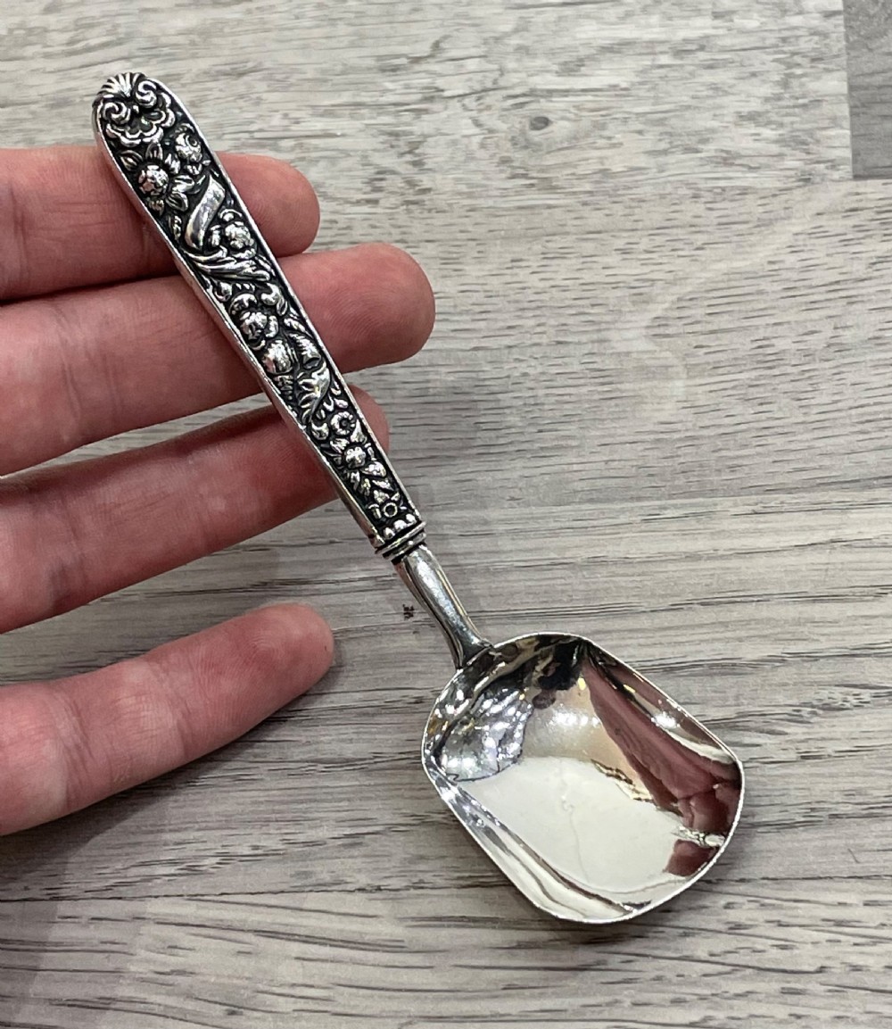 George IV Silver Caddy Spoon, 1823 View IV