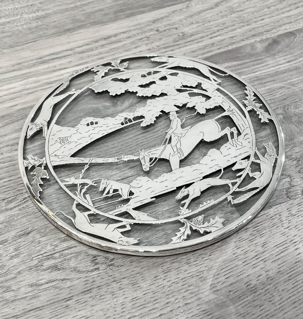 Fantastic George V Silver & Glass Tea Pot Stand, Fox Hunting Scene View IV