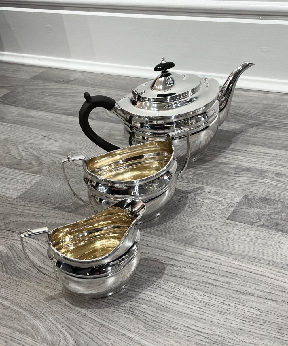 Quality George V Solid Silver Tea Set, 1915 View IV