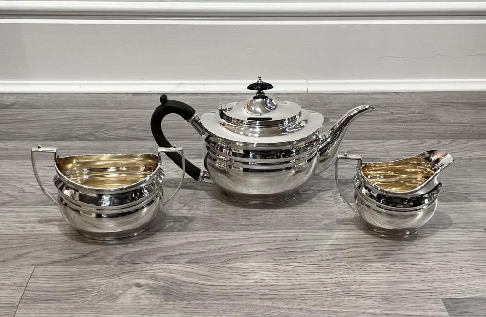 Quality George V Solid Silver Tea Set, 1915 View XIV