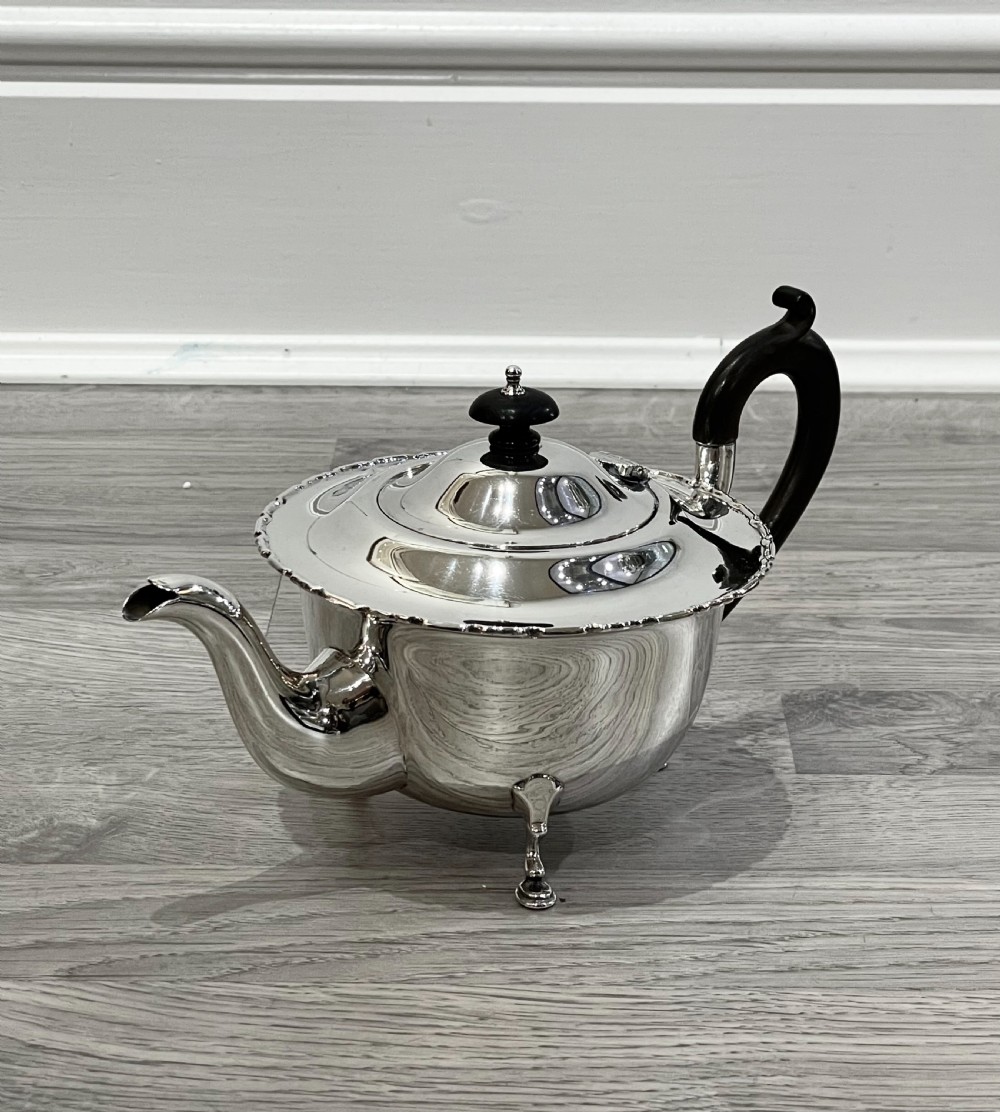 George V Silver Tea Pot by Mappin & Webb View IX