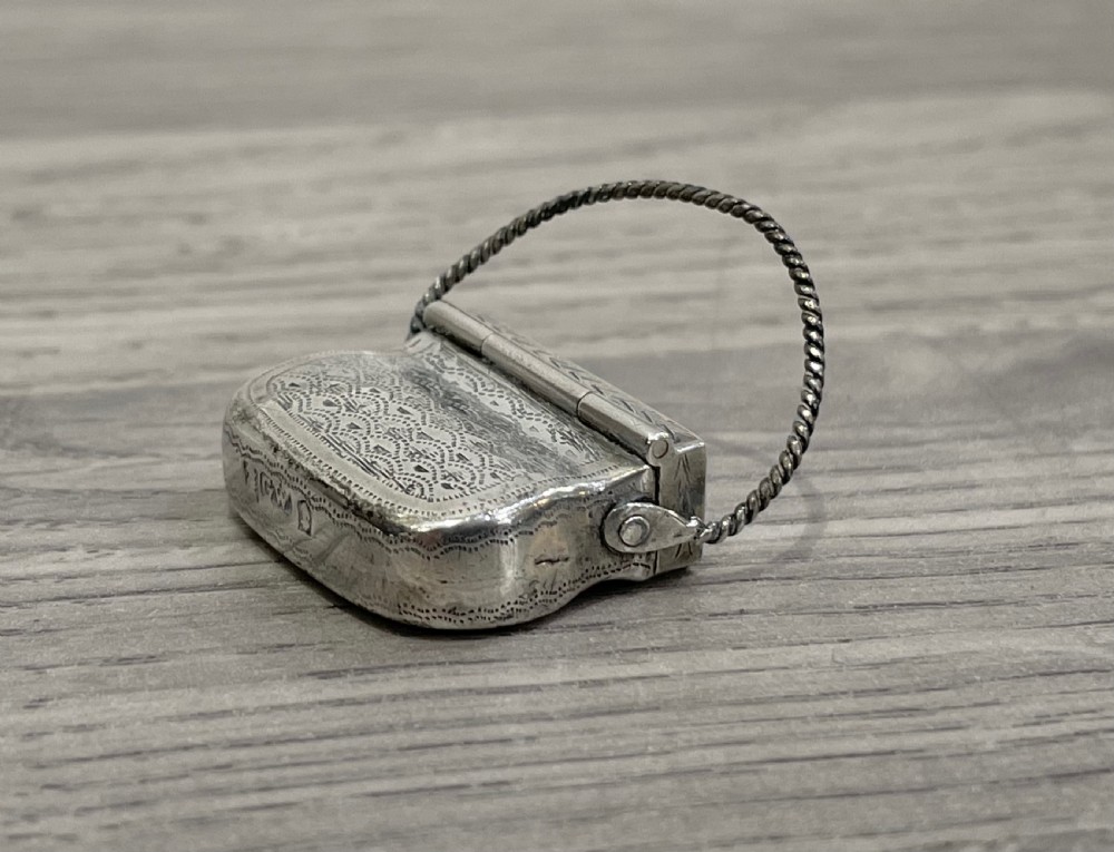 William IV Silver Vinaigrette in the form of a purse  View VI