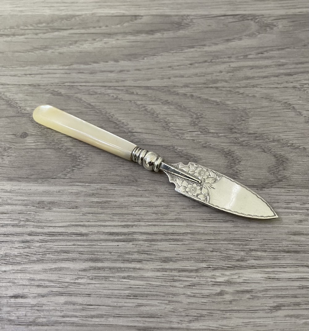 Pretty Victorian Silver and Mother of Pearl Knife, 1894 View II