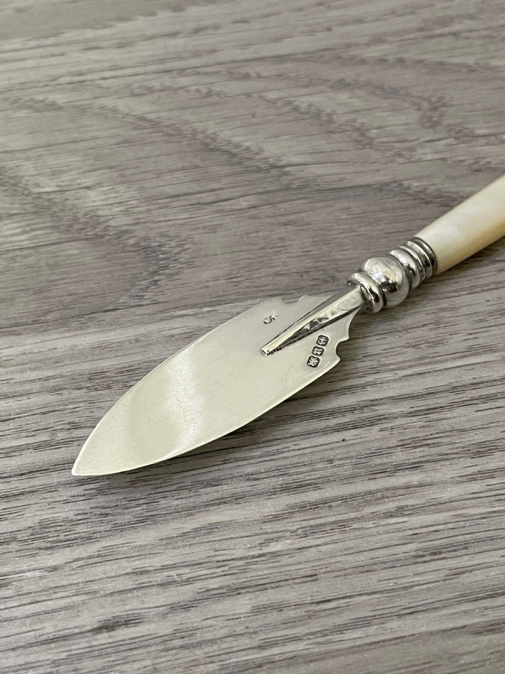 Pretty Victorian Silver and Mother of Pearl Knife, 1894 View IV